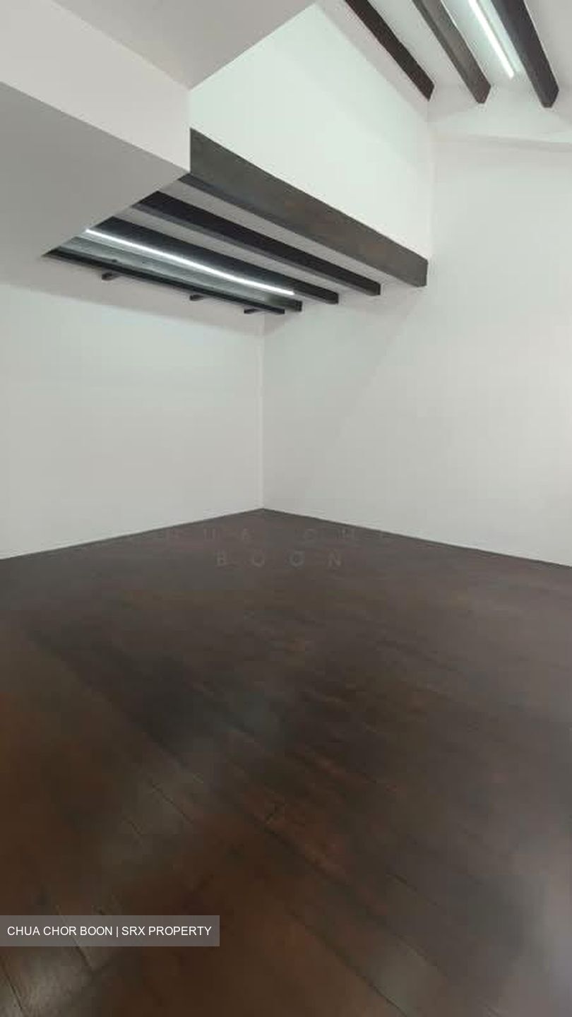 Tras Street (D2), Office #588074411